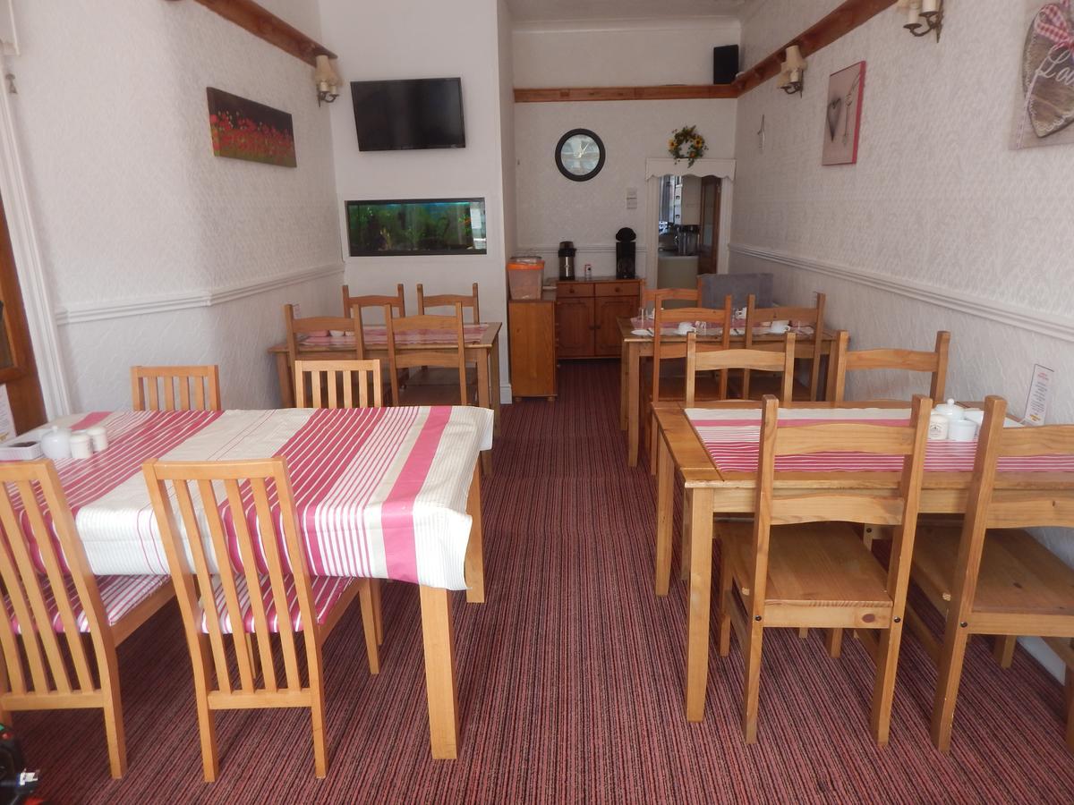 Llanryan Guest House Blackpool Extérieur photo
